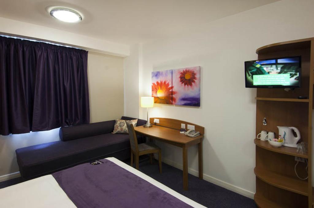 Premier Inn Glasgow Airport Paisley Rum bild